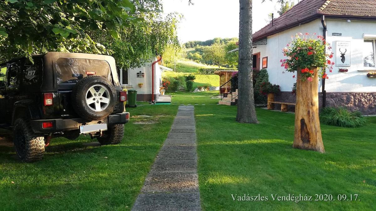 Vadászles Vendégház - Housity