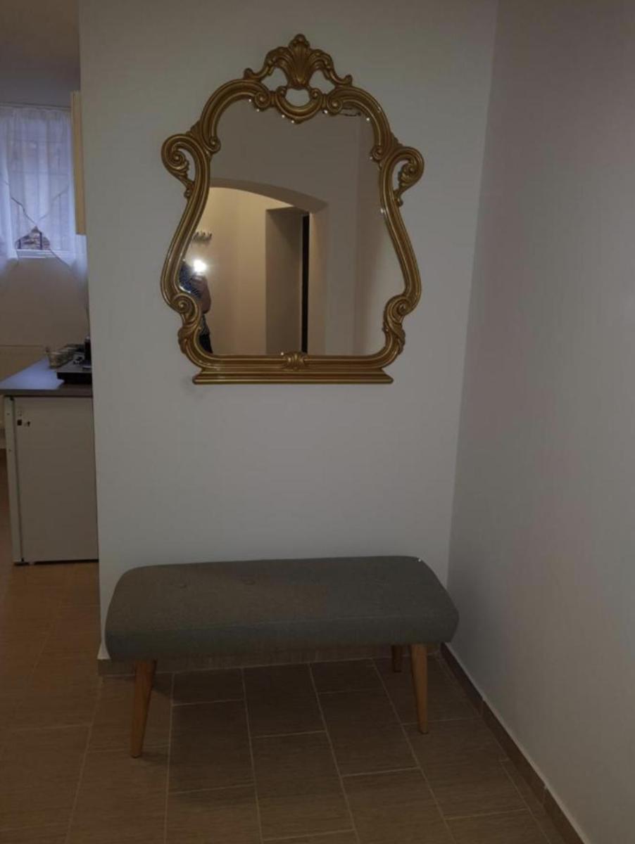 Wall St House - Housity