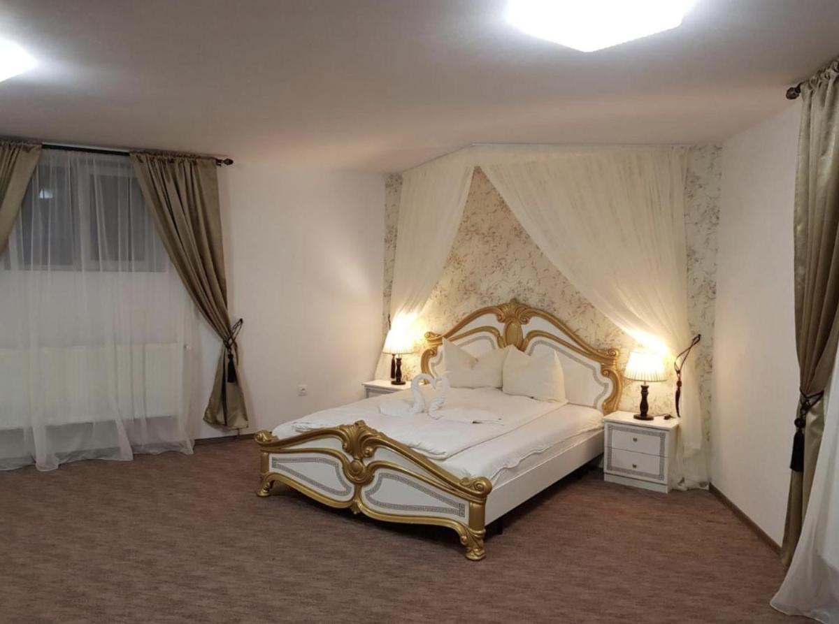 Wall St House - Housity