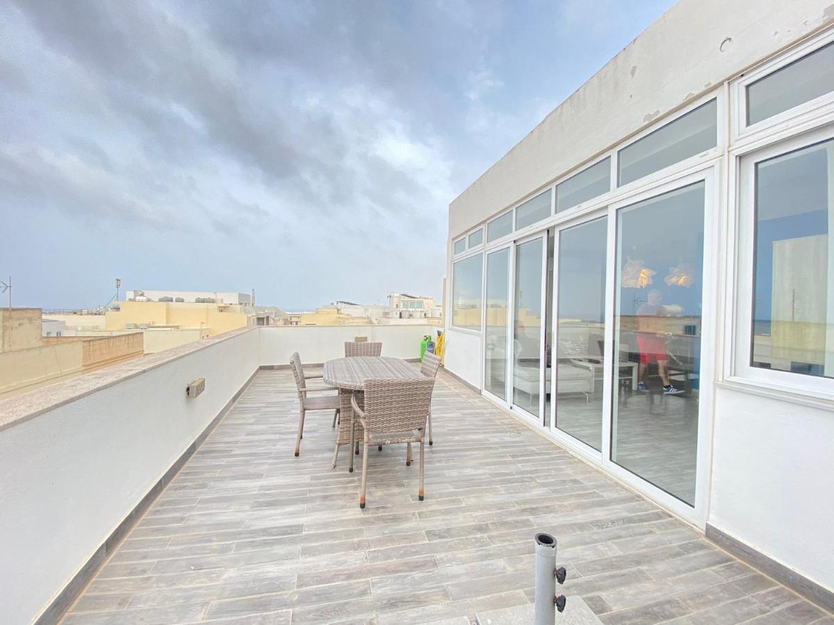 Penthouse "Maltese scent" - Housity