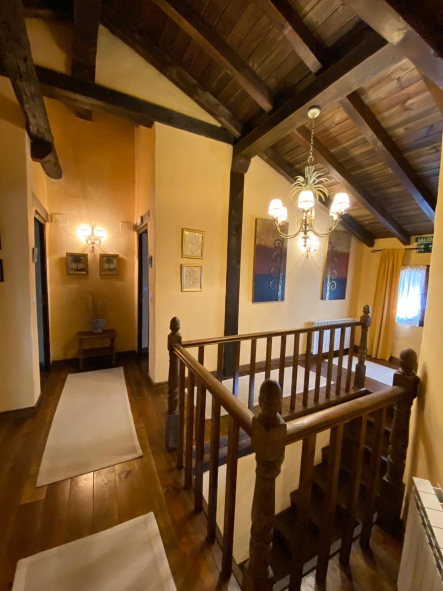 Casa Rural Dos Reales - Housity