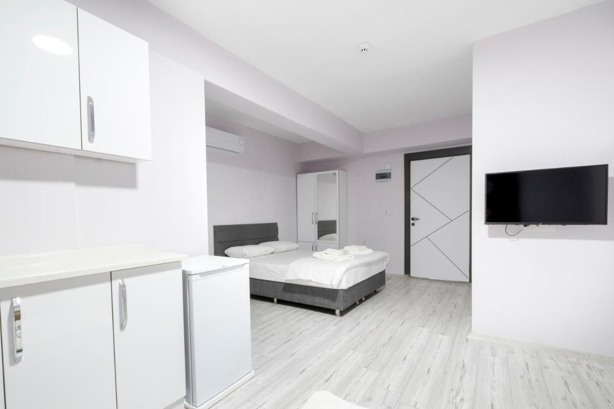 New Blue Family and Business Bornova Izmir Hotel - Housity