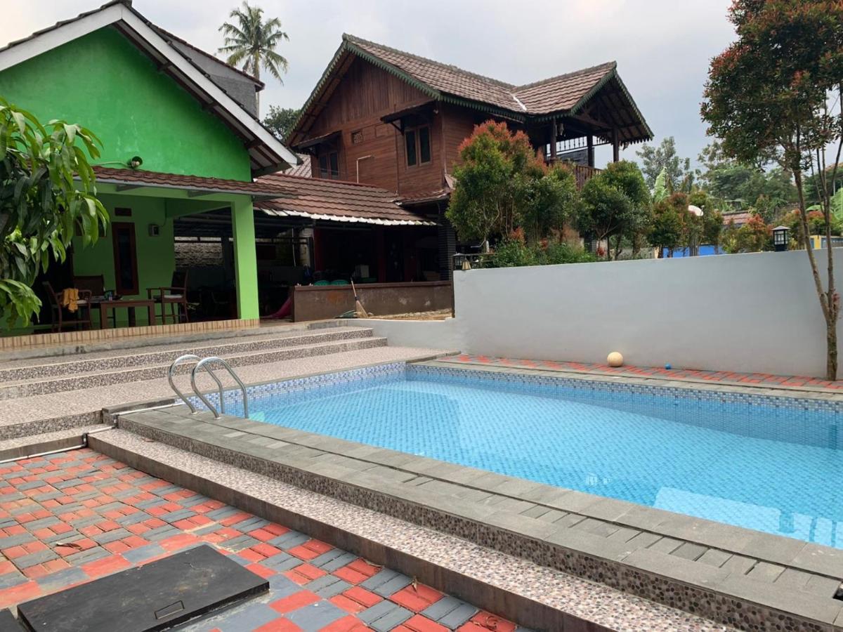 Villa Ainun - Housity