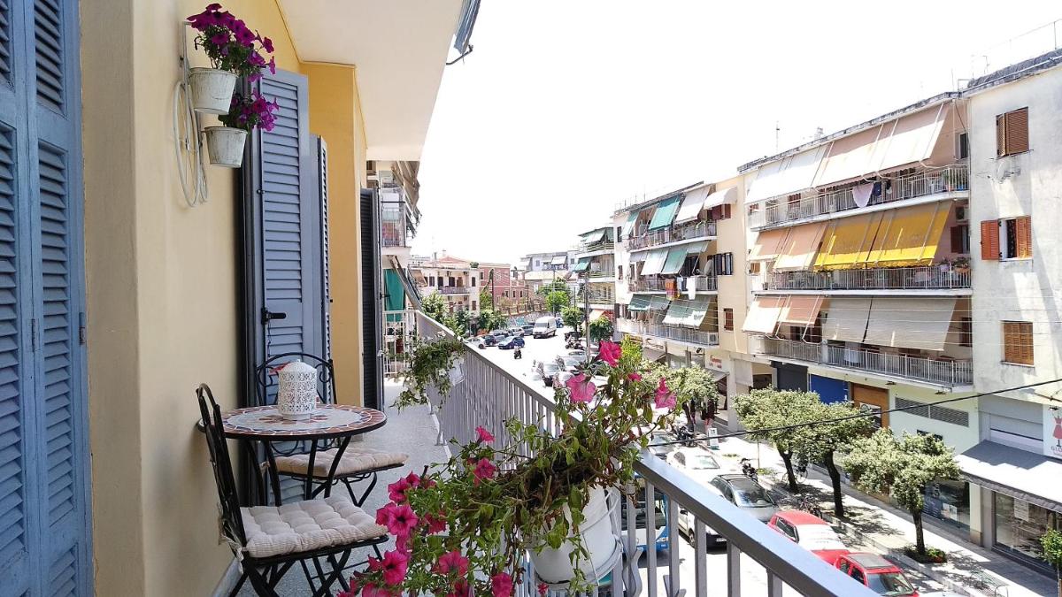 Suitetrails - Katerina apartment. Corfu Town