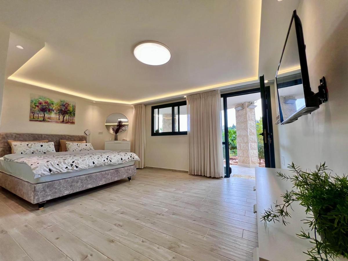 מבט אל הואדי - Housity