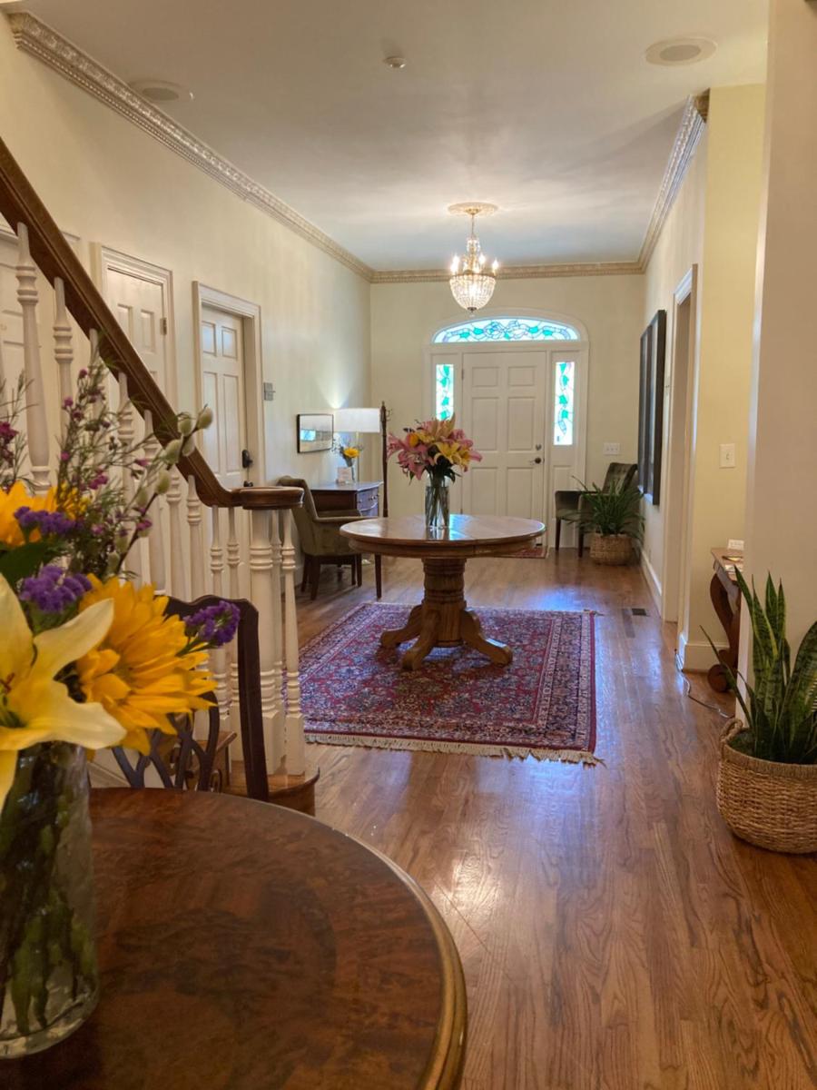 The 1425 Inn - Housity