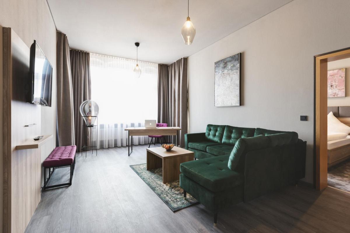 Hotel DAS BISCHOF - Housity