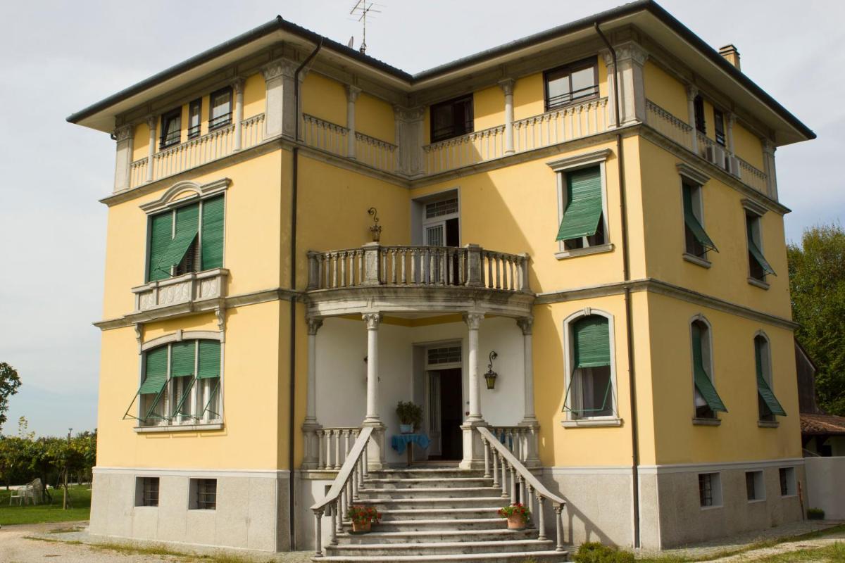 Hotel Liberty - Housity