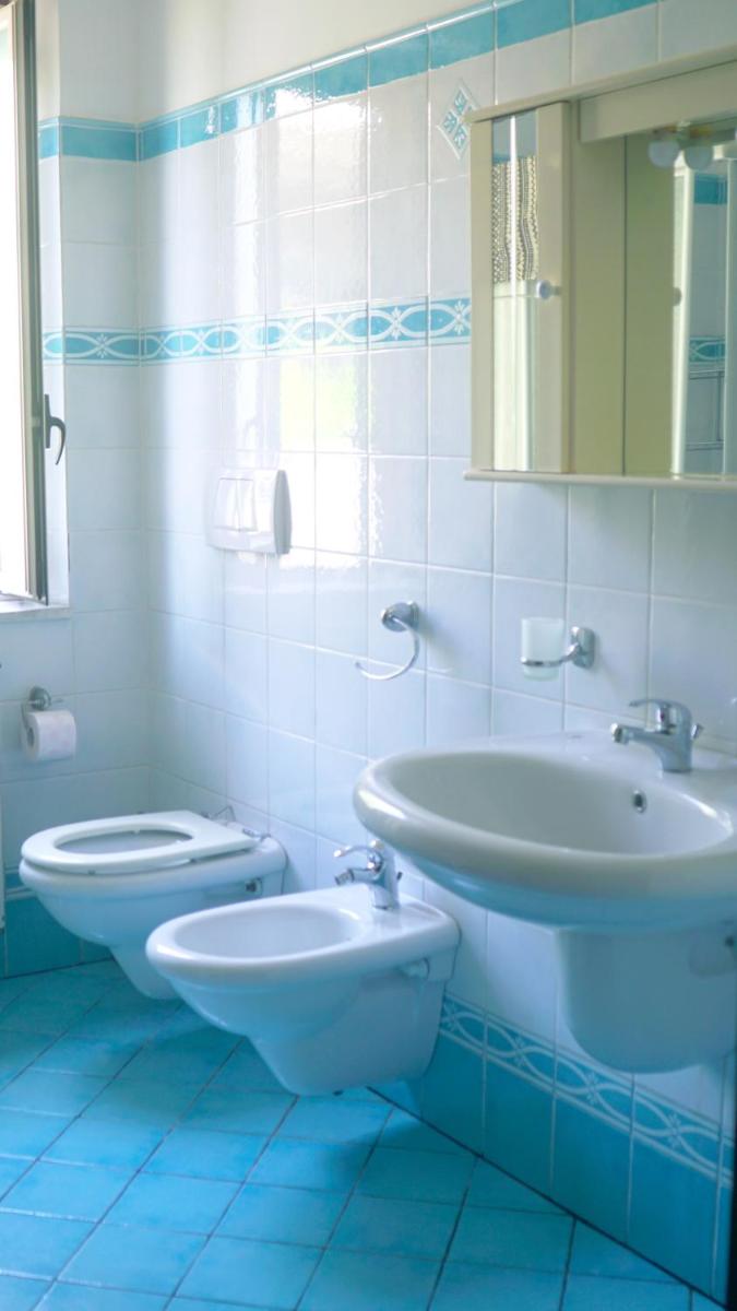 One bedroom house at Palmi 100 m away from the beach with sea view furnished terrace and wifi - Housity