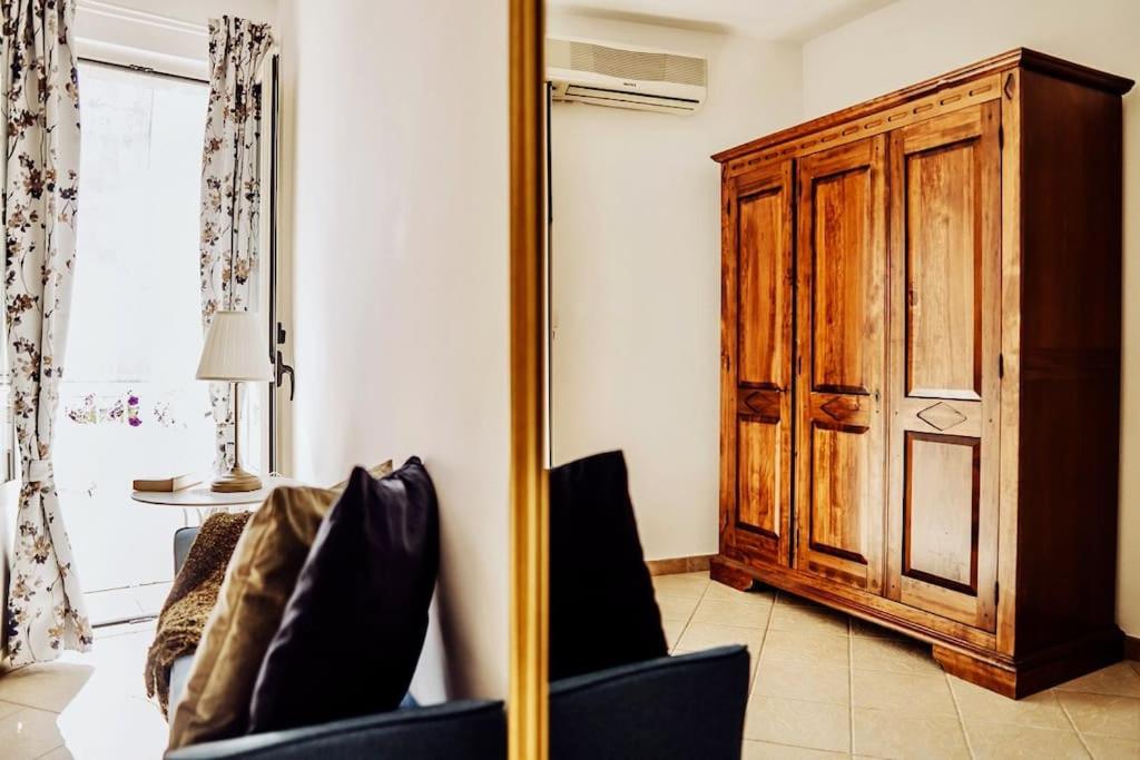 TORRE DALU' - a due passi dalla Spiaggia di Porta Vecchia, con Terrazzo privato e Netflix - Housity