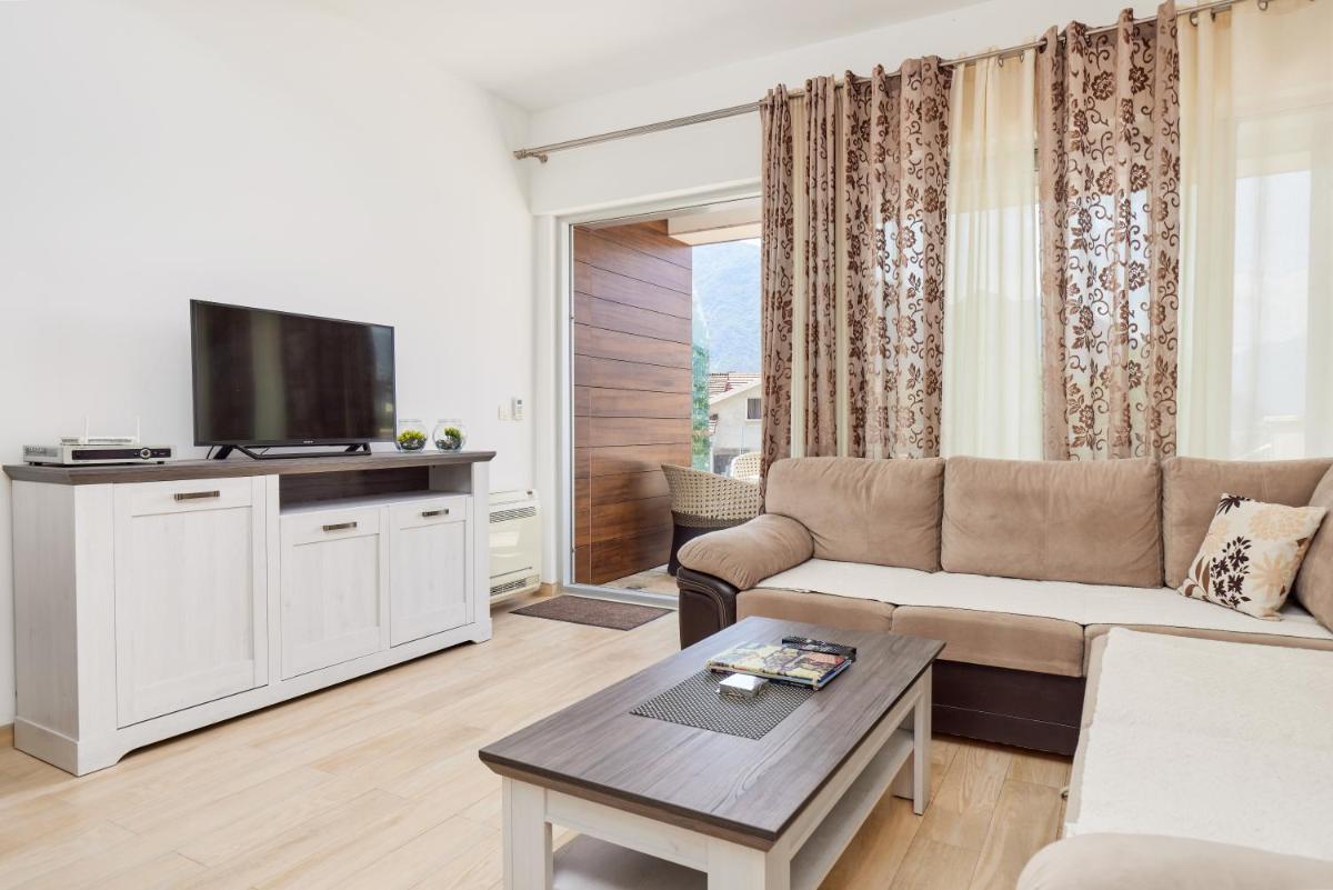 Minka - Housity
