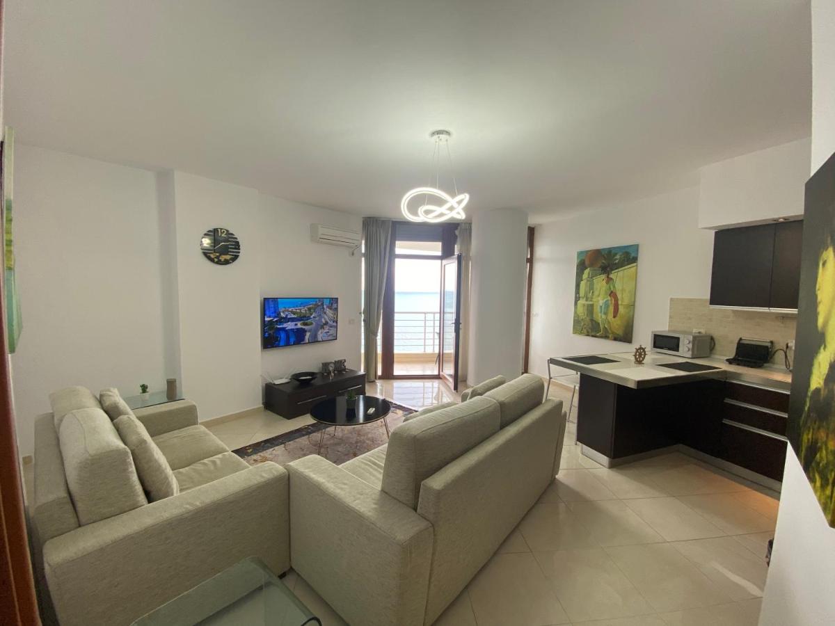 Currila Beach Apartment - Housity
