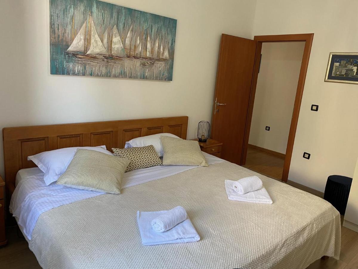 Summertime in Split - Housity