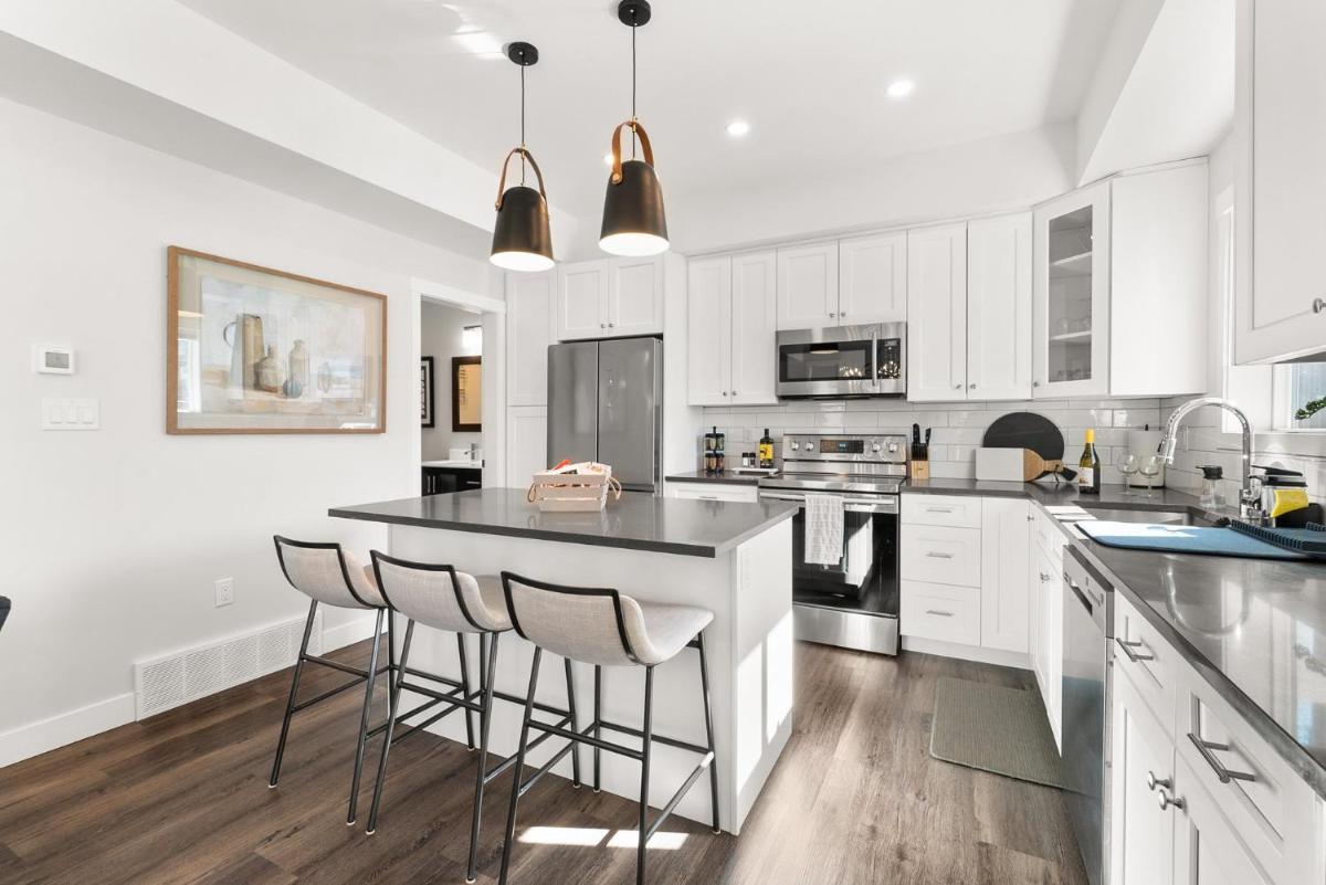 The Peach Penticton - Housity