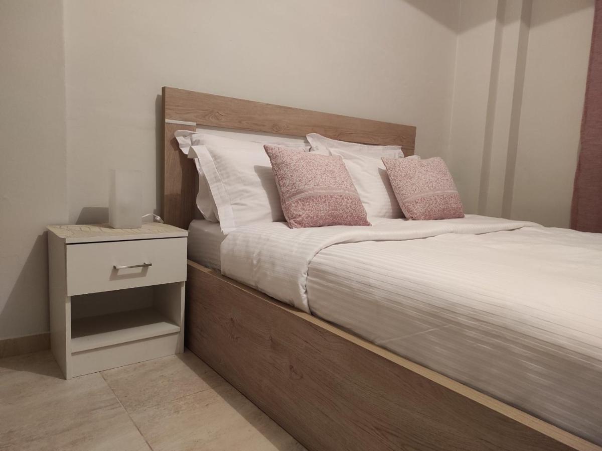 New Stylish and Cozy Apartment - Housity