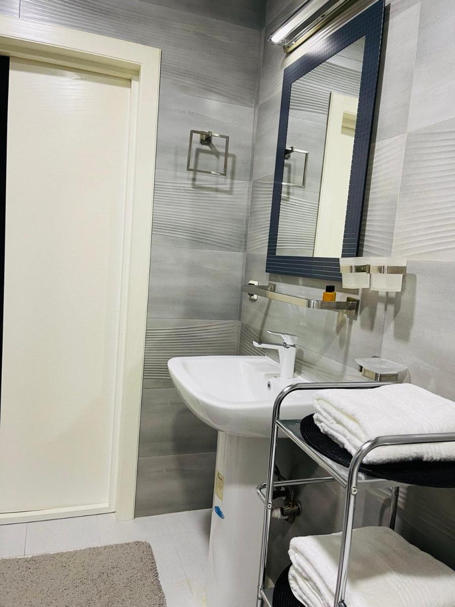 Yas Apartment - Housity