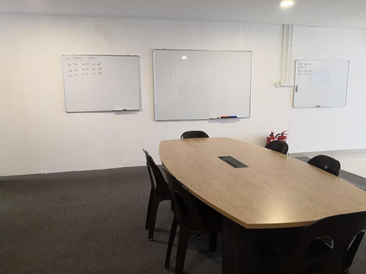 G Star Motel - Housity