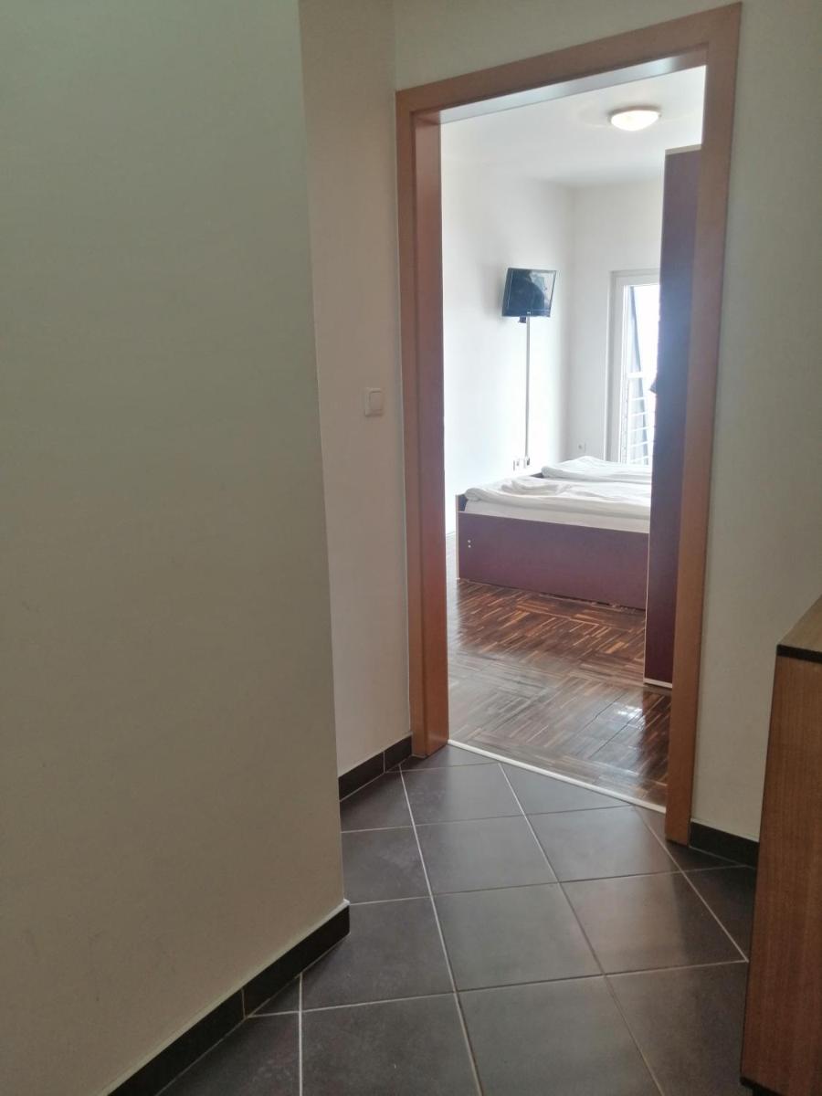 Apartmani Simic - Housity