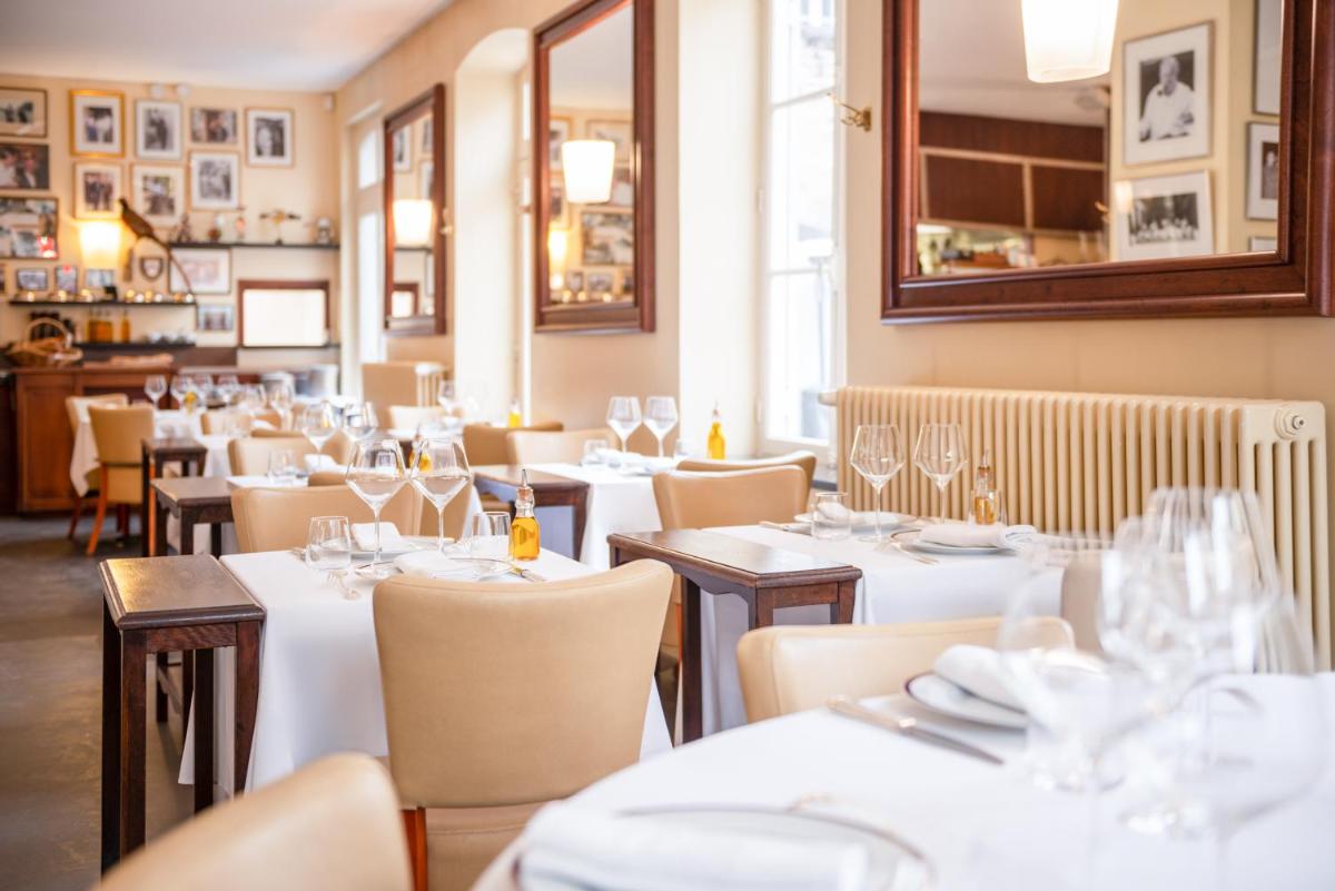 Coin salon dans l'établissement L'Hôtel