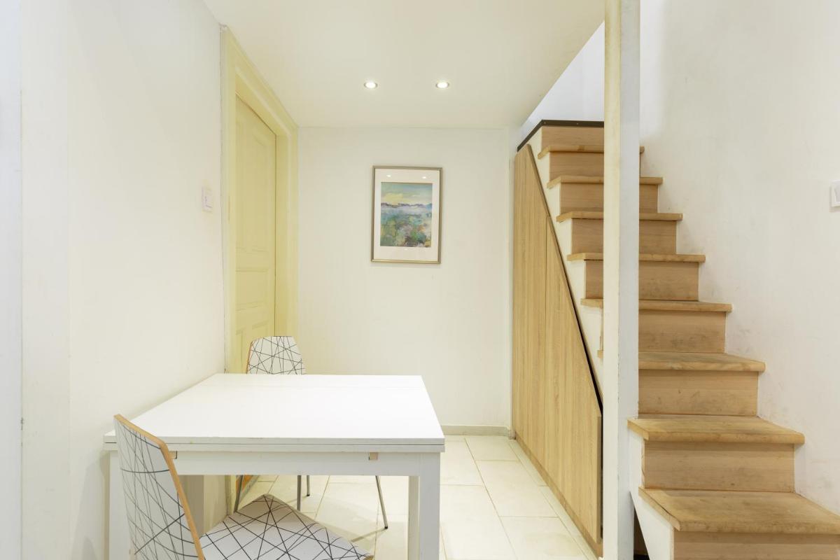 A4-6 Aulich Apartment - Housity