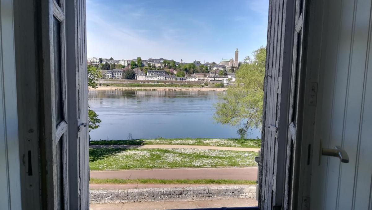 Appartement spacieux vue sur Loire proche du centre - Housity