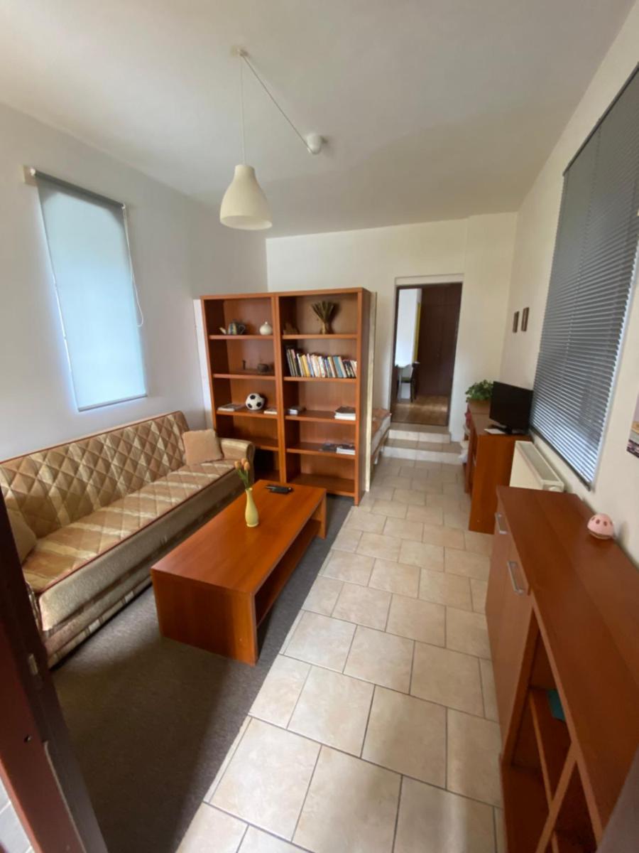 Apartmán Pod Hradem - Housity
