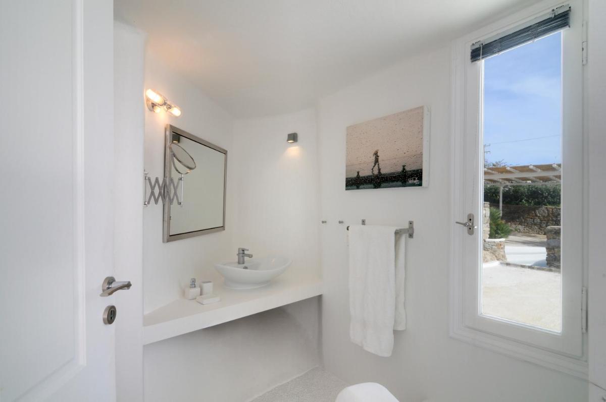 Suitetrails - Aleomandra Luxury Villas by Whitelist Mykonos