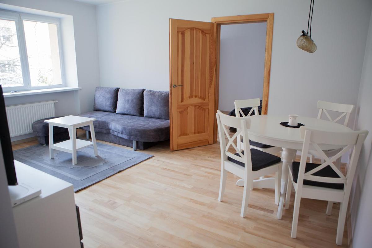 Prie Pušyno - Housity