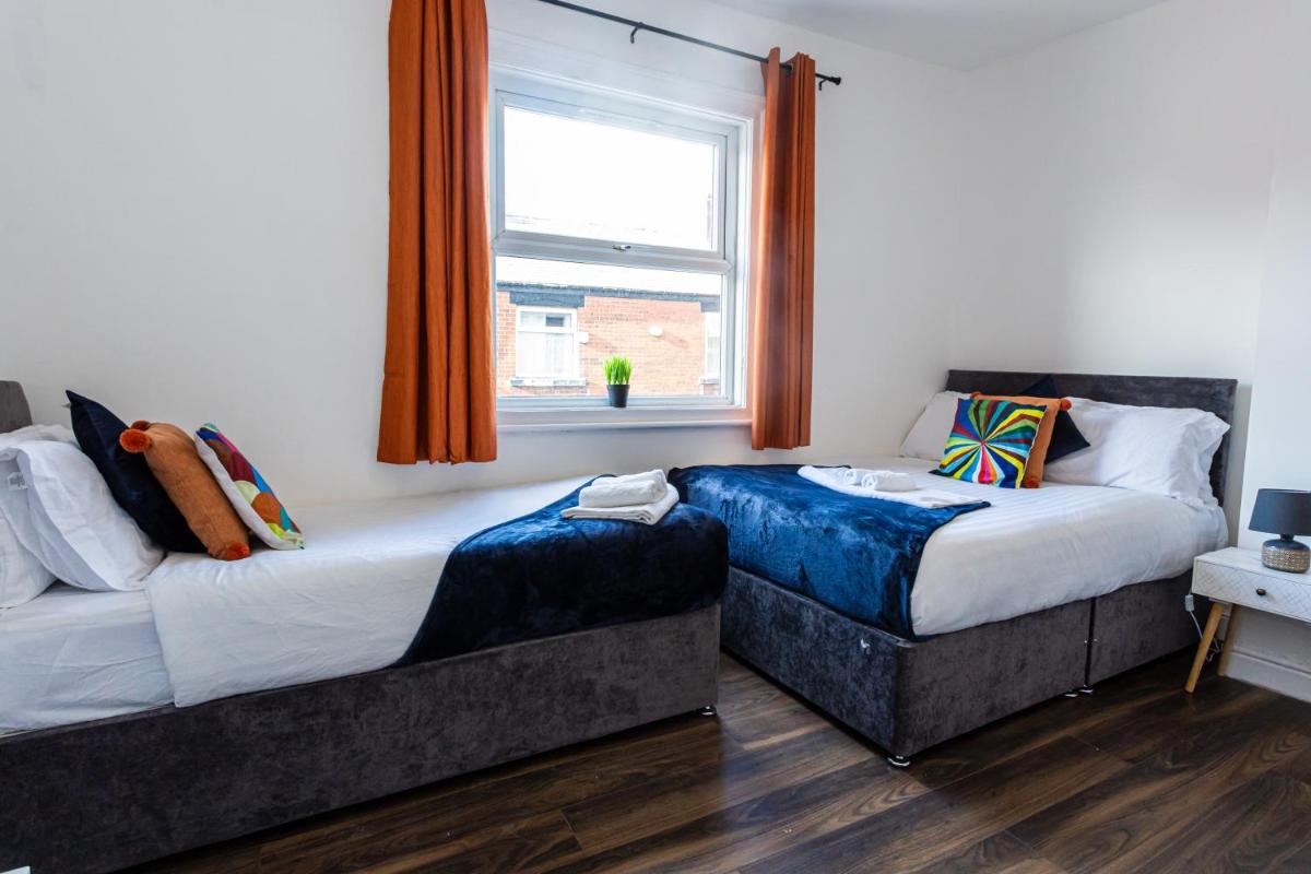 M18 Abbey Hey Guesthouse - Housity
