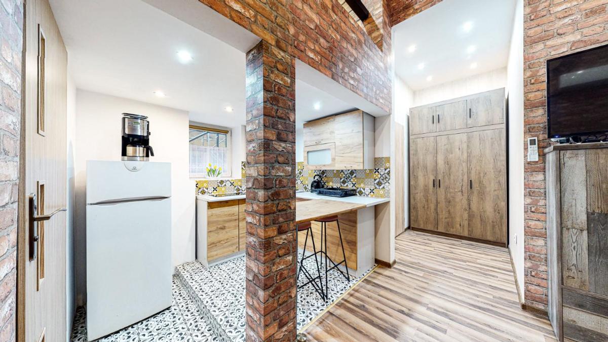 LOFT MANHATTAN DE LUX CENTRUM DWORCOWA - Housity