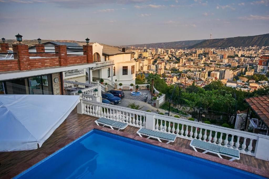 Hotel Antique - Housity