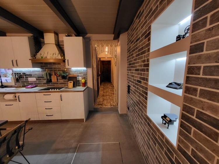 Palmtrees Cottage - Housity