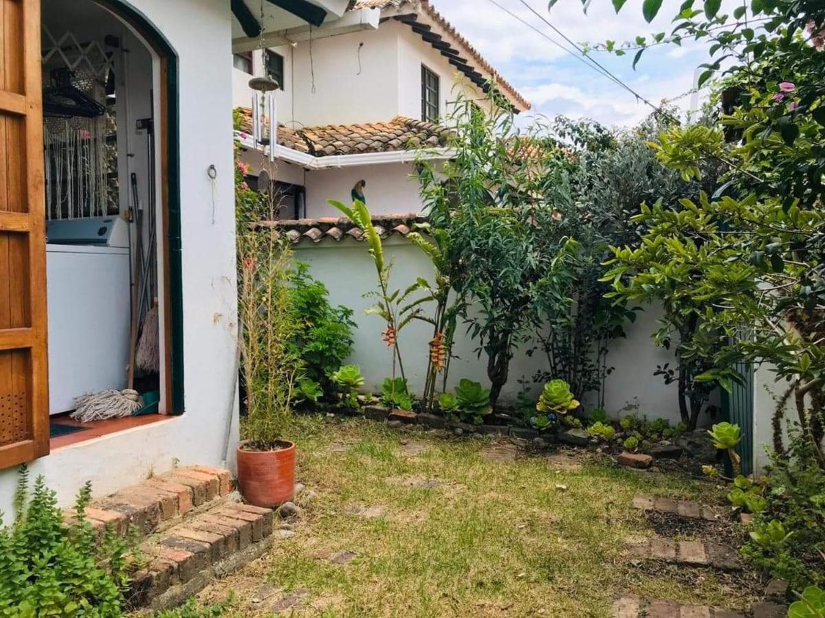 Amalú - Housity