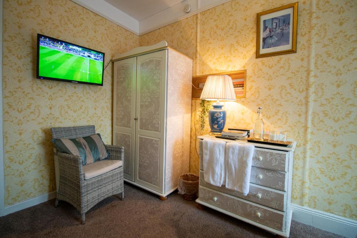 Ryan's Daughter B&B - Housity