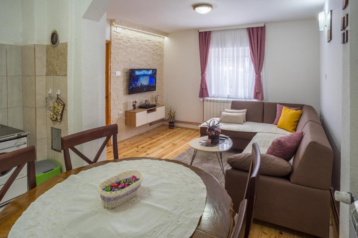 Vojinovic Apartman - Housity