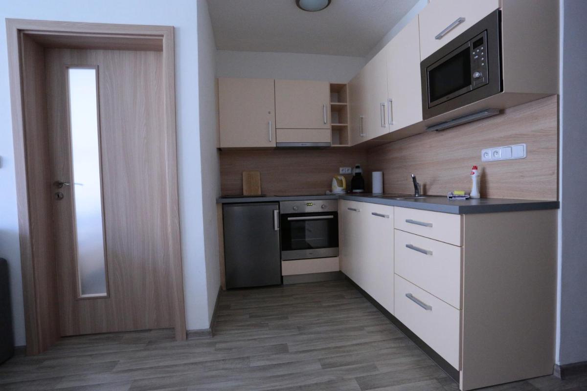 Apartman 13 Všemina - Housity