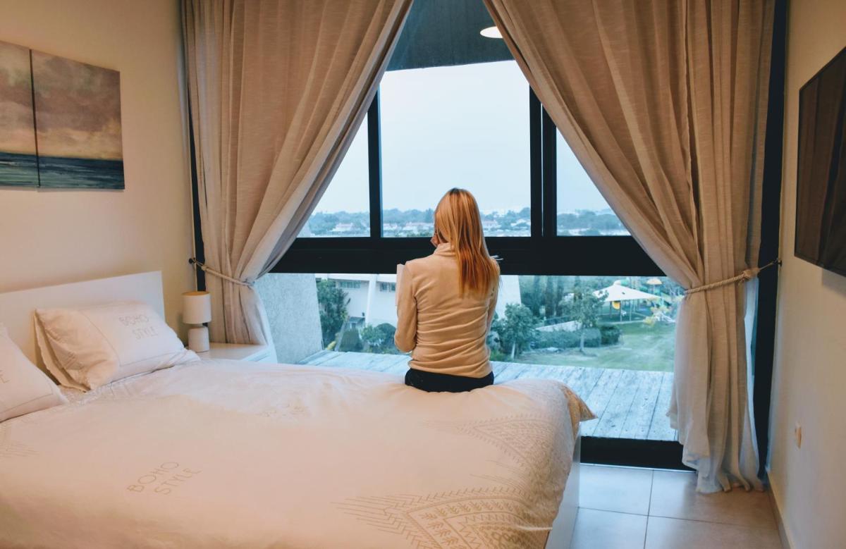 Caesarea Magic - Housity