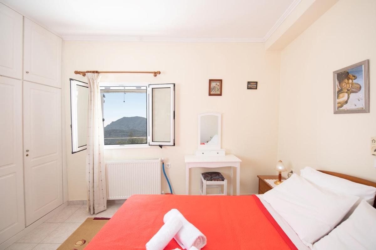 Ntanis 43 House - Housity