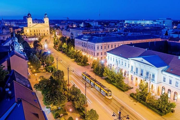 Lovely 1 Bedroom apartment close to Debrecen University - Housity