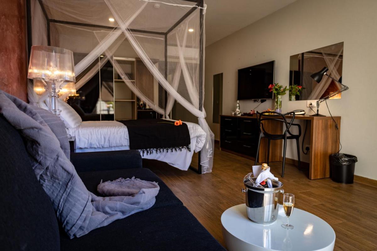 Adelphi Boutique Hotel - Housity