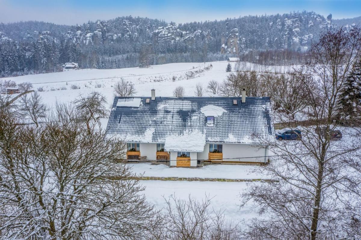 U Ozvěny - Housity