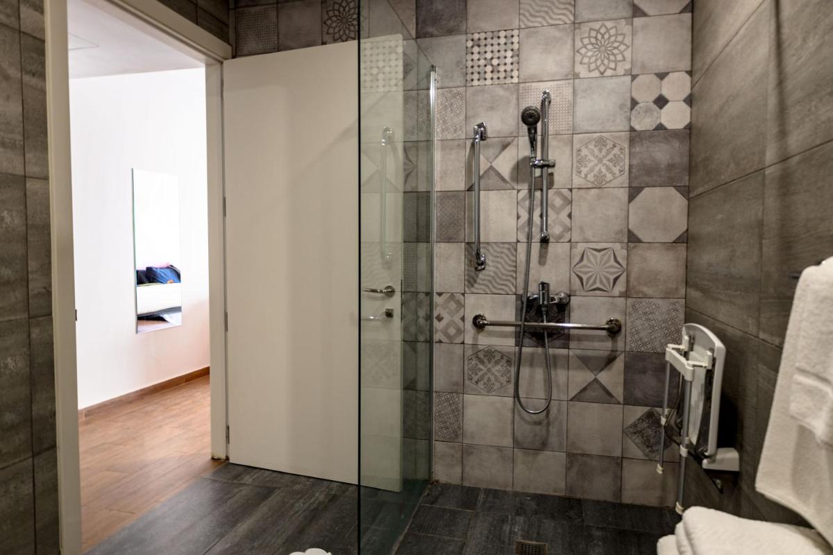 Adelphi Boutique Hotel - Housity
