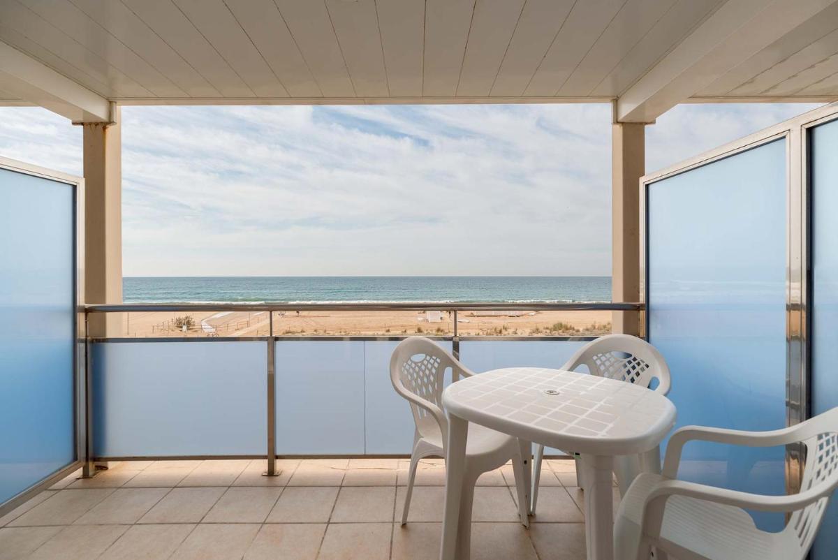 Apartamento Denis Playa 306 - Housity