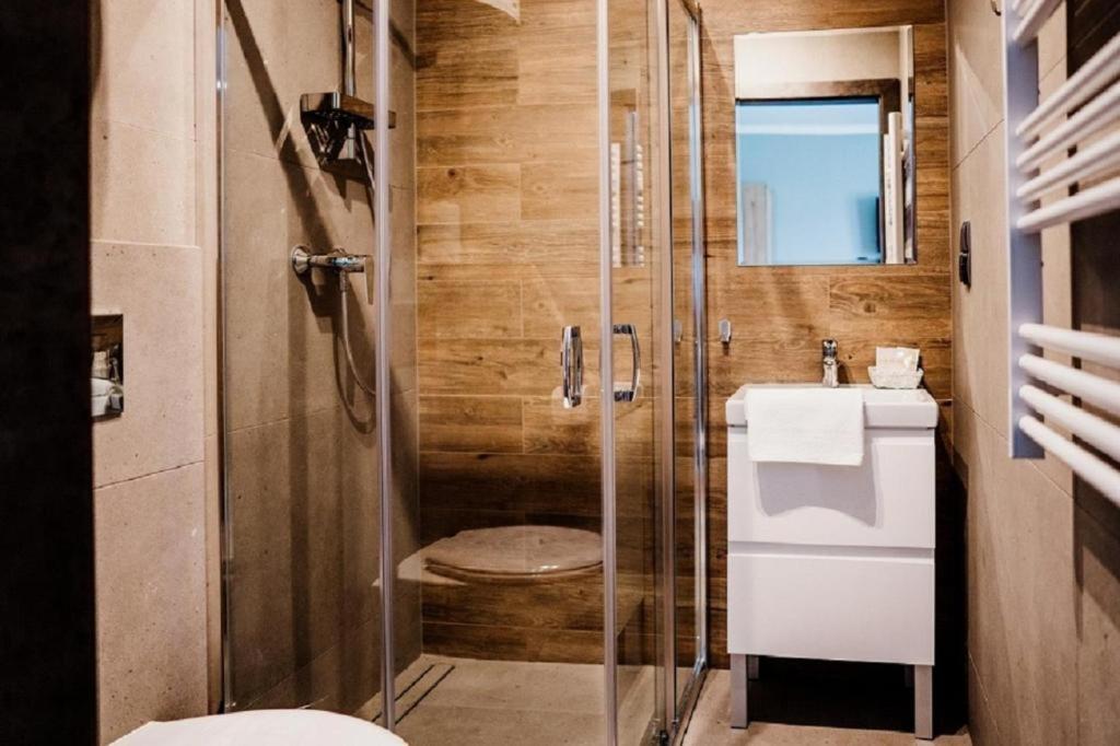 Róża Rooms - Housity