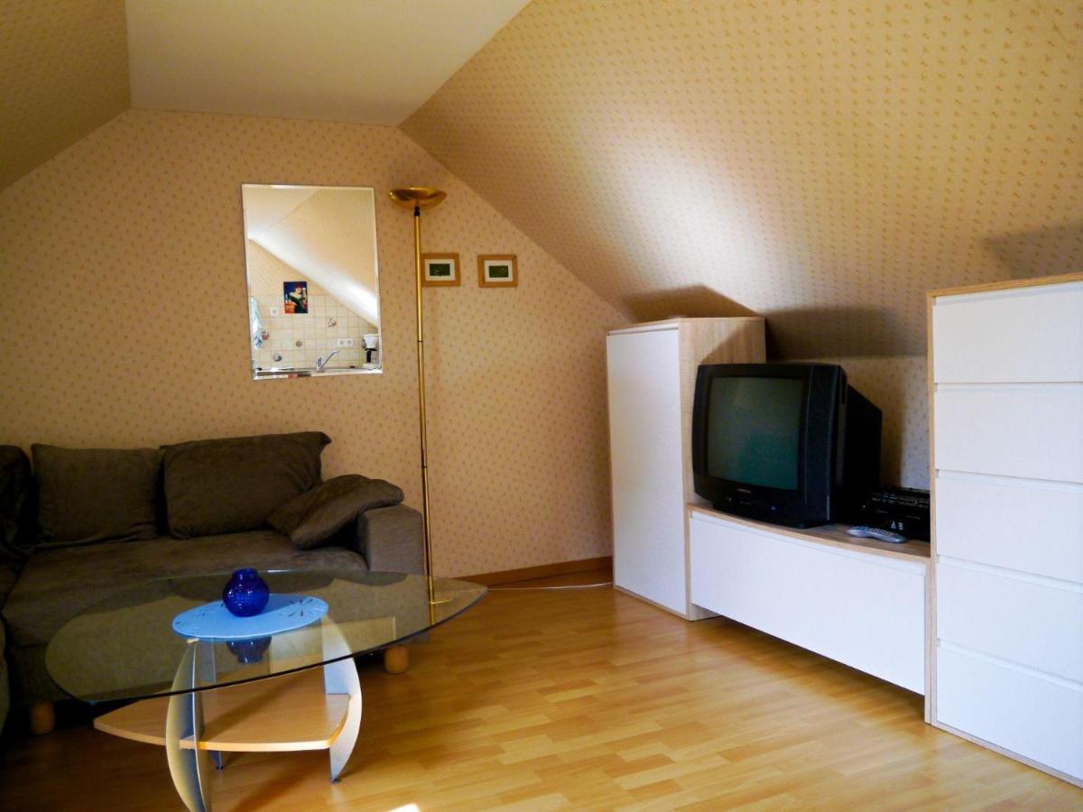 Kaiserbad-Heringsdorf-Kuscheliges-Ferienzimmer-Kraehennest - Housity
