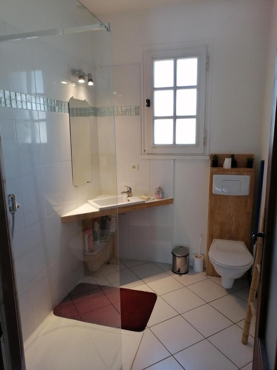 Charmante maison avec terrasse aux portes de l'Ardèche - Housity