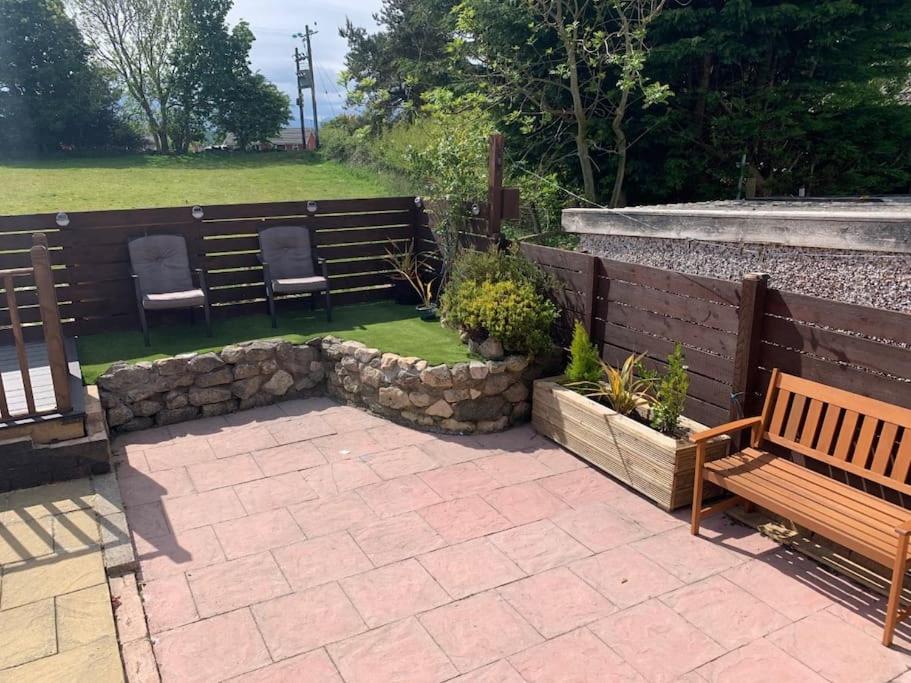 Mikes at Menai - Stylish & Spacious 3 bed house in Menai Bridge. - Housity