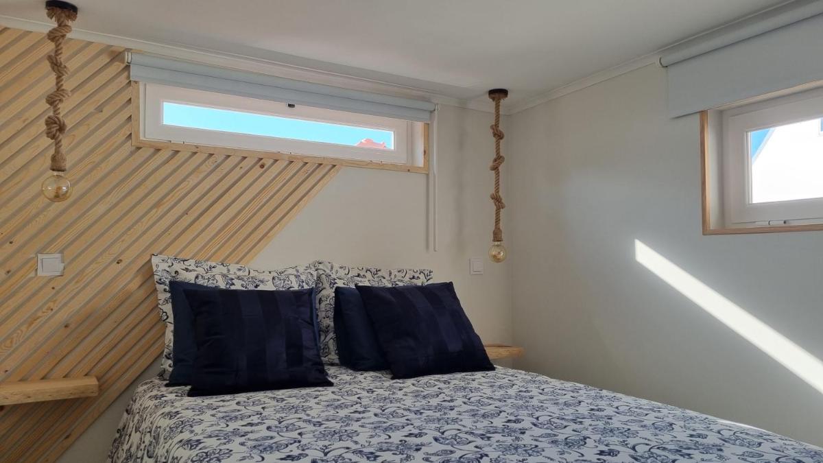 Family Surf Home - Casa do Páteo 5 - Aulas de Surf e Serviço de Compras - Housity