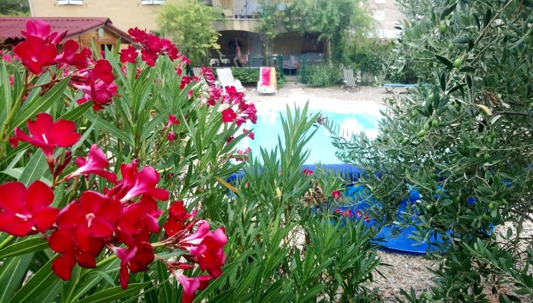 Chambre studio cuisine indépendant 2 pers piscine - Housity