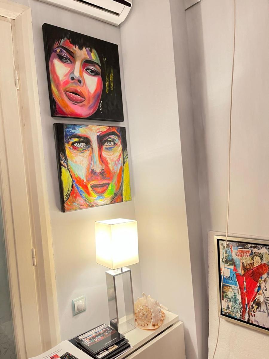 Apartament Happiness by Nicole Jutka visual artist Bucharest - Housity